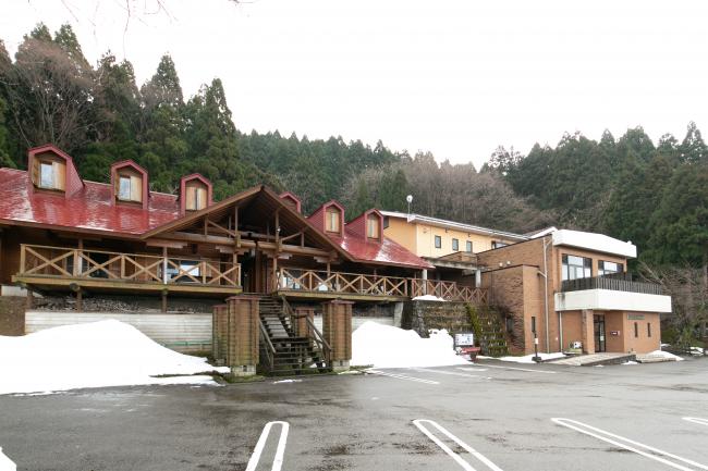 親不知交流センターまるたん坊